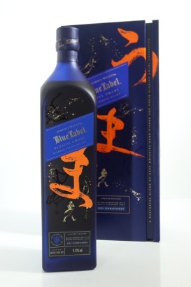 (1) Johnnie Walker Blue Label Elusive Umami Blended Scotch Whisky, 1000ml, 43% ABV (GB)