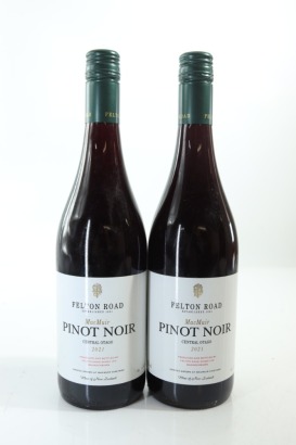 (2) 2021 Felton Road MacMuir Pinot Noir, Central Otago [JR17.5]