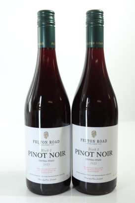 (2) 2022 Felton Road Block 3 Pinot Noir, Bannockburn [JR17]