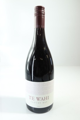 (1) 2011 Cloudy Bay Te Wahi Pinot Noir, Central Otago