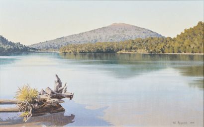 VAL RAYMOND Mt Pihanga Towers Over Lake Rotopounamu
