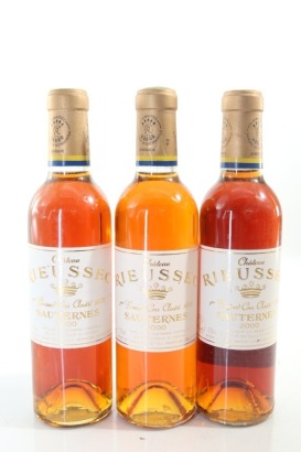 (3) 2000 Chateau Rieussec, Sauternes, 375ml [JR17.5] &diams;