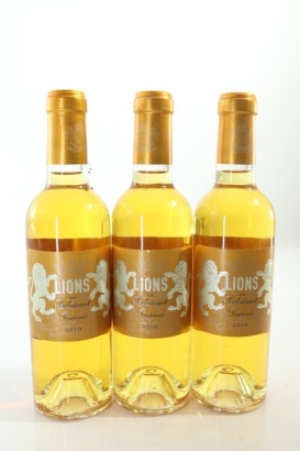 (3) 2010 Chateau Suduiraut Lions de Suduiraut, Sauternes, 375ml &diams;