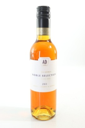 (1) 2011 Alpha Domus AD Noble Selection, Hawke's Bay, 375ml &diams;