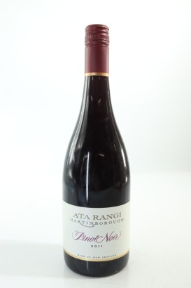 (1) 2011 Ata Rangi Pinot Noir, Martinborough [JR17] &diams;