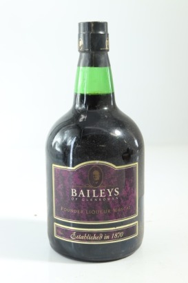 (1) Baileys of Glenrowan Founder Liqueur Muscat, Glenrowan, 18% ABV &diams;