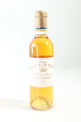 (1) 2007 Chateau Rieussec, Sauternes, 375ml &diams;