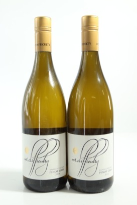 (2) 2014 Mt. Difficulty Pinot Gris, Bannockburn &diams;
