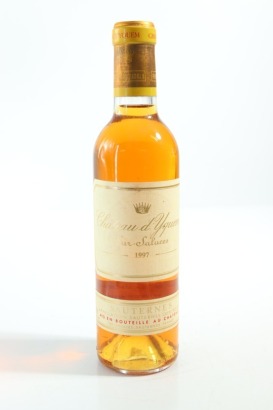 (1) 1997 Chateau d'Yquem, Sauternes, 375ml [JR17.5] [RP95] &diams;