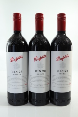 (3) 2019 Penfolds Bin 28 Kalimna Shiraz, South Australia [JR17] &diams;