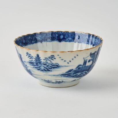 A Chinese Qing Dynasty Qianlong Period Export Blue and White 'Landscape' Bowl