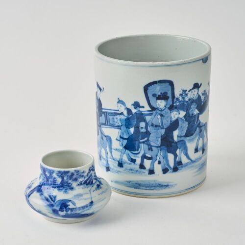 A Set of Two Qing Dynasty Blue and White Porcelains