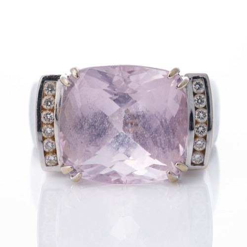 18ct White Gold, 13.83ct Kunzite, 0.18ct Diamond / 0.29ct Pink Sapphire Ring