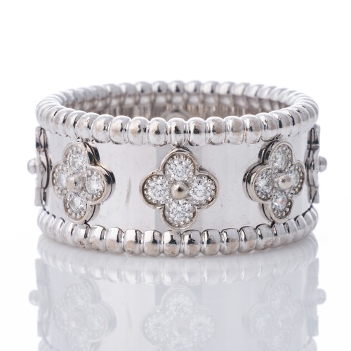 Van Cleef & Arpels, Perl&egrave;e, 18ct White Gold, 0.71ct Diamond Medium Clover Ring