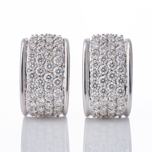 Hardy Brothers, 18ct White Gold, 3.00ct Diamond Pav&eacute; Huggie Earrings