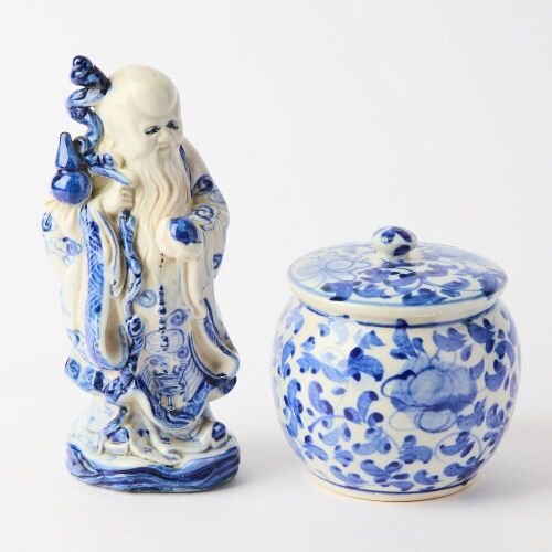A Set of Two Chinese Blue and White Porcelains