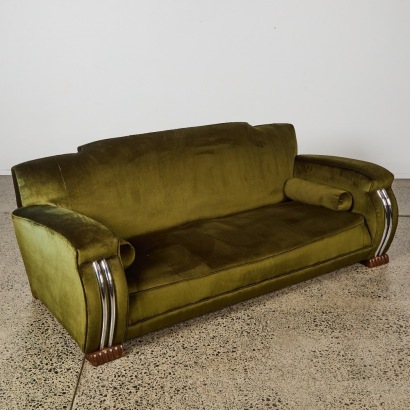 An Art Deco Streamline Moderne Sofa In Moss Green