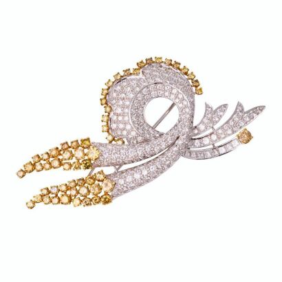 14ct White / Yellow Gold, 4.20ct Fancy Yellow Diamonds / 5.77ct White Diamond Brooch - Near new