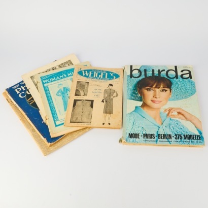 A Collection of Vintage Australasian Magazines and a 1929 Auckland Star