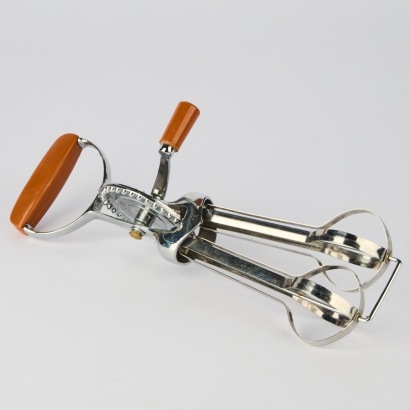 A Vintage 1960s Stainless Steel Egg Beater by Propert of Australia