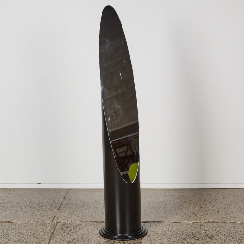 A Roger Lecal-Style Lipstick Mirror