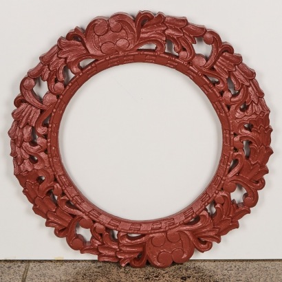 An Overpainted Circular Frame