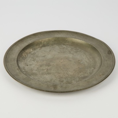 An 18th Century Antique Pewter Plate, London