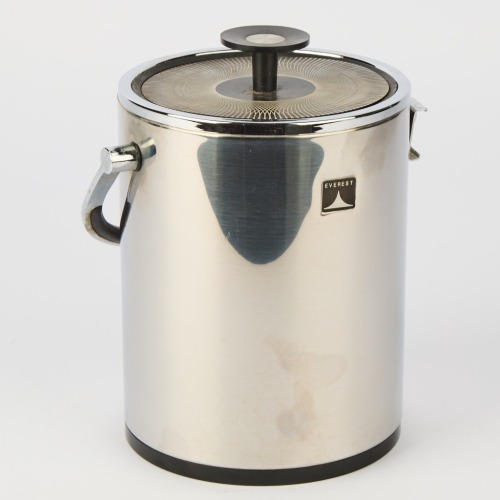 An Everest Ice Bucket