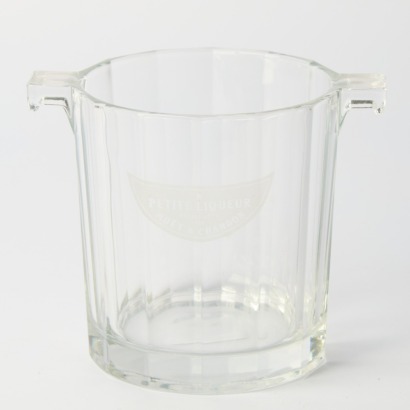 A Moet Petite Liqueur