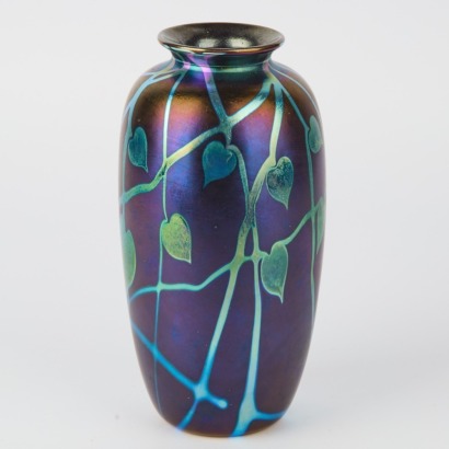 A Don Richardson Vase