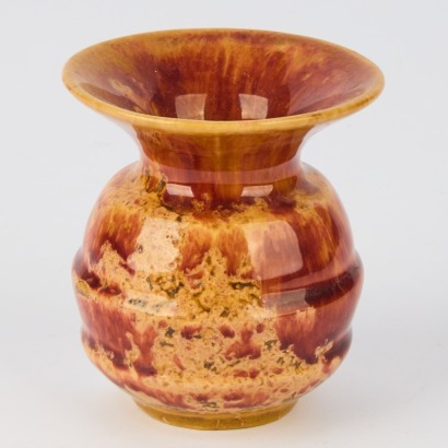 A Crown Lynn Ambrico Rhubarb Fraction Vase