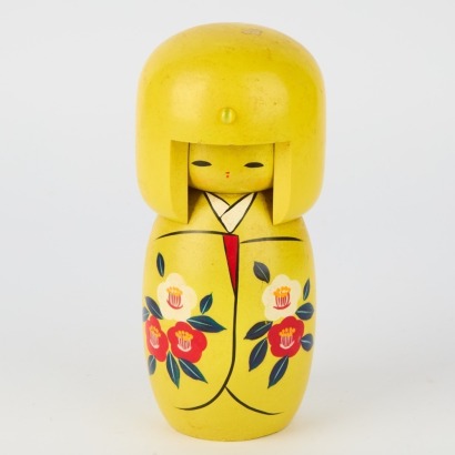 A Sosaku Kokeshi Doll