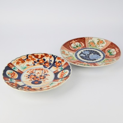Two 20th Century Japanese Imari Plates