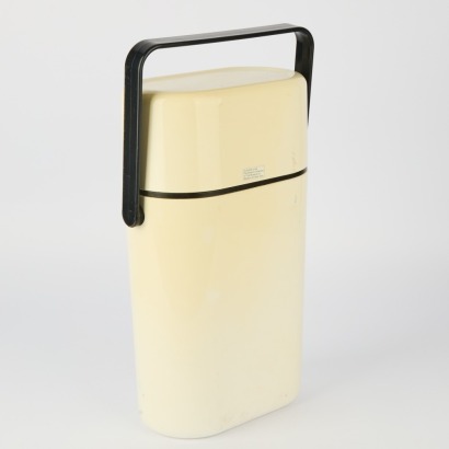 A Retro Decor Australia Two Bottle Wine Cooler