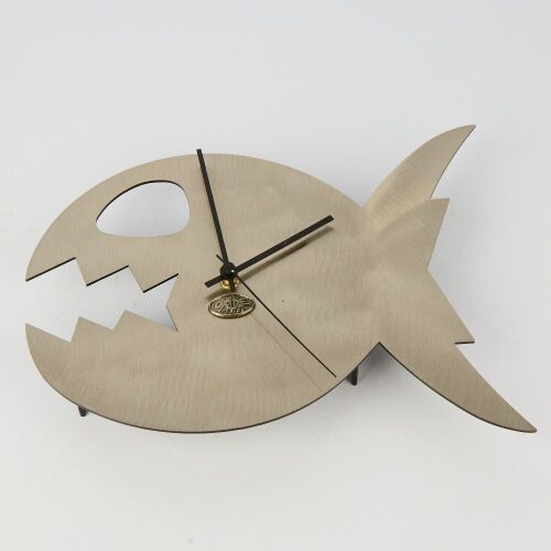 A New Zealand Oxide Design Fish Wall Clock