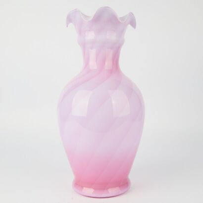 A Mid-Century Murano Lavender Art Glass Vase with Optic Swirl