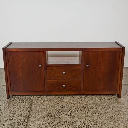 A Contemporary Media Unit