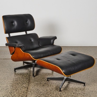An Eames Style Lounge Chair & Ottoman