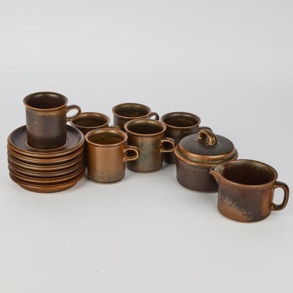 An Ulla Procope 'ruska Tea Set by Arabia Finland