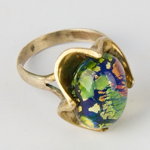A Green Foiled Opal Mid-Century 925 Silver Ring