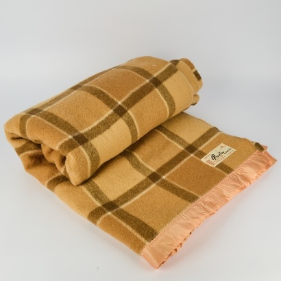 An Onehunga Woollen Mills Tiki Blanket