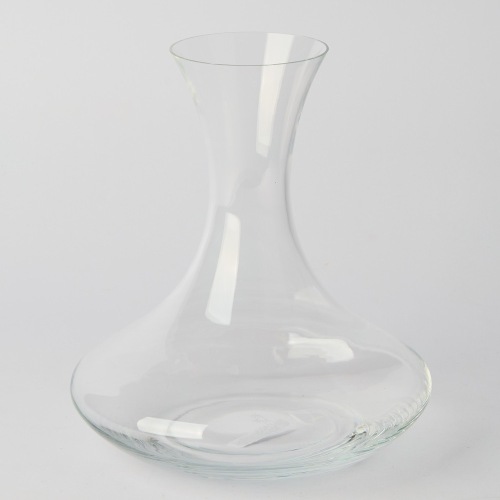 An RCR Critalleria Italiana Decanter