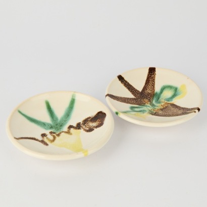 A Pairing of Small Brian Gartside Bowls with Nikau Design