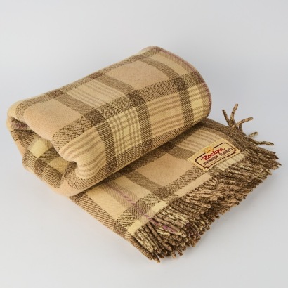 A Pure Wool Roslyn Coronation Blanket