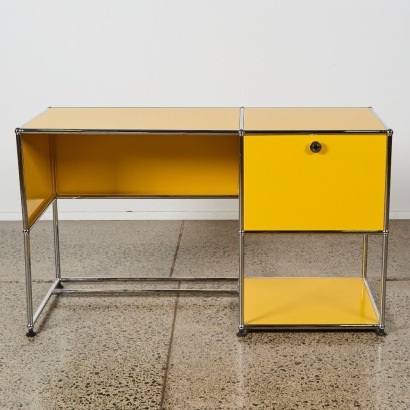 A USM Haller Desk