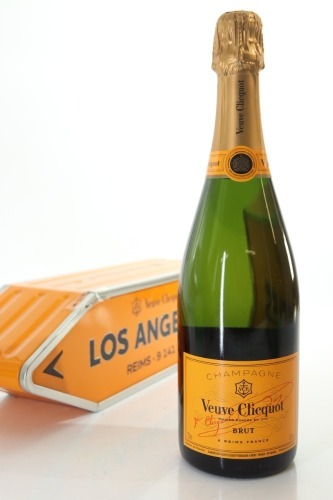 (1) NV Veuve Clicquot Ponsardin Journey Arrow "Los Angeles" Edition Brut, Champagne, Circa. 2010 (GB)