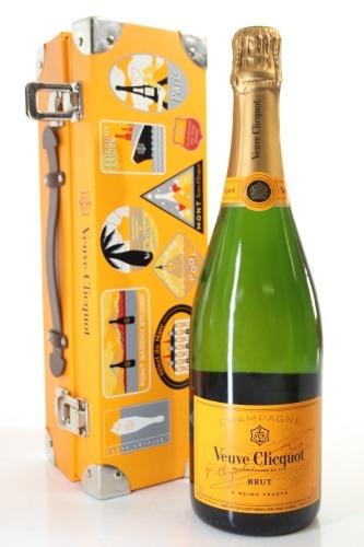 (1) NV Veuve Clicquot Ponsardin Brut With Trunk Box, Champagne, Circa. Late 2000's (GB)