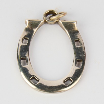 A Vintage Horse Shoe Pendant