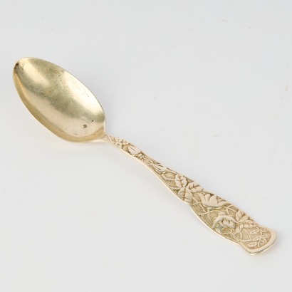 An Antique Sterling Silver Spoon with Rose Bud Pattern