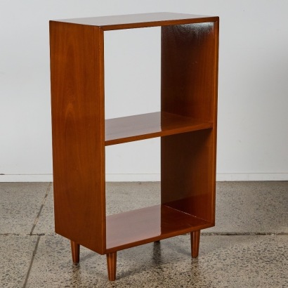A Mid-Century Shelf